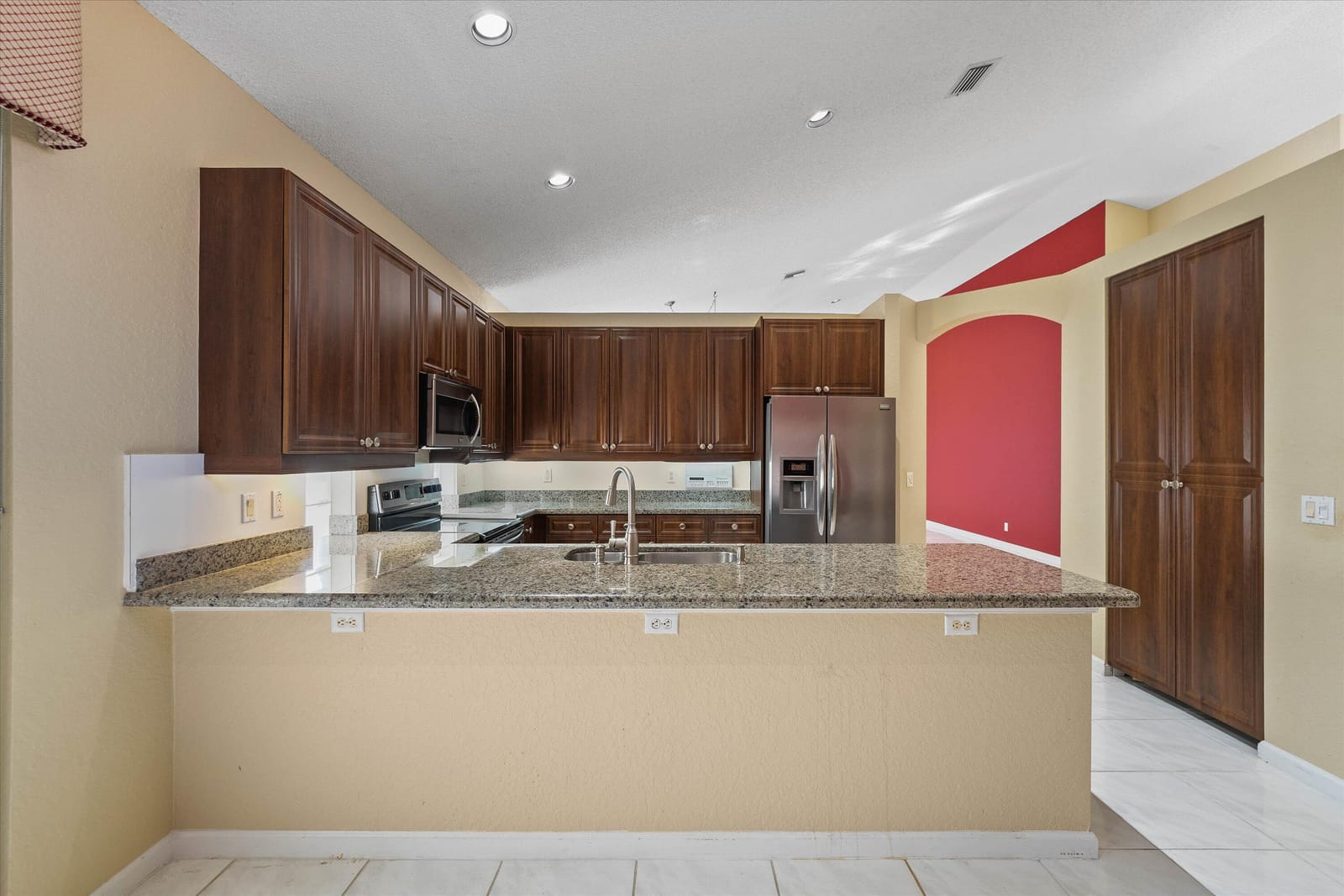 10860 Fairmont Village Drive, Lake Worth, FL 33449 photo 16