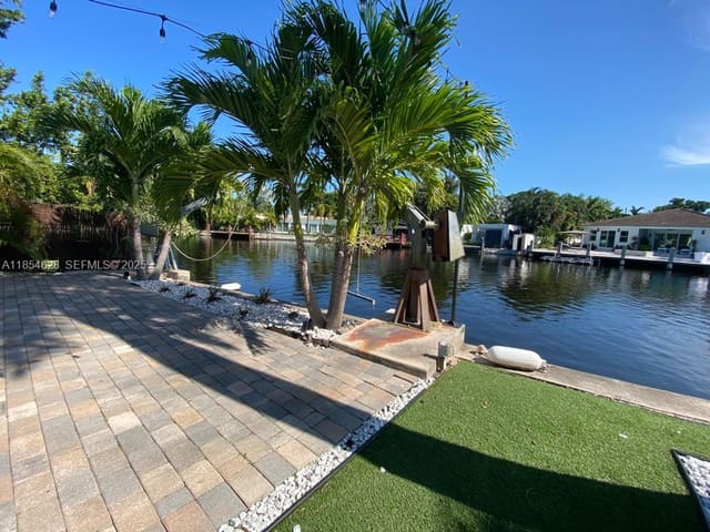 1350 NE 30th Street 0, Oakland Park, FL 33334