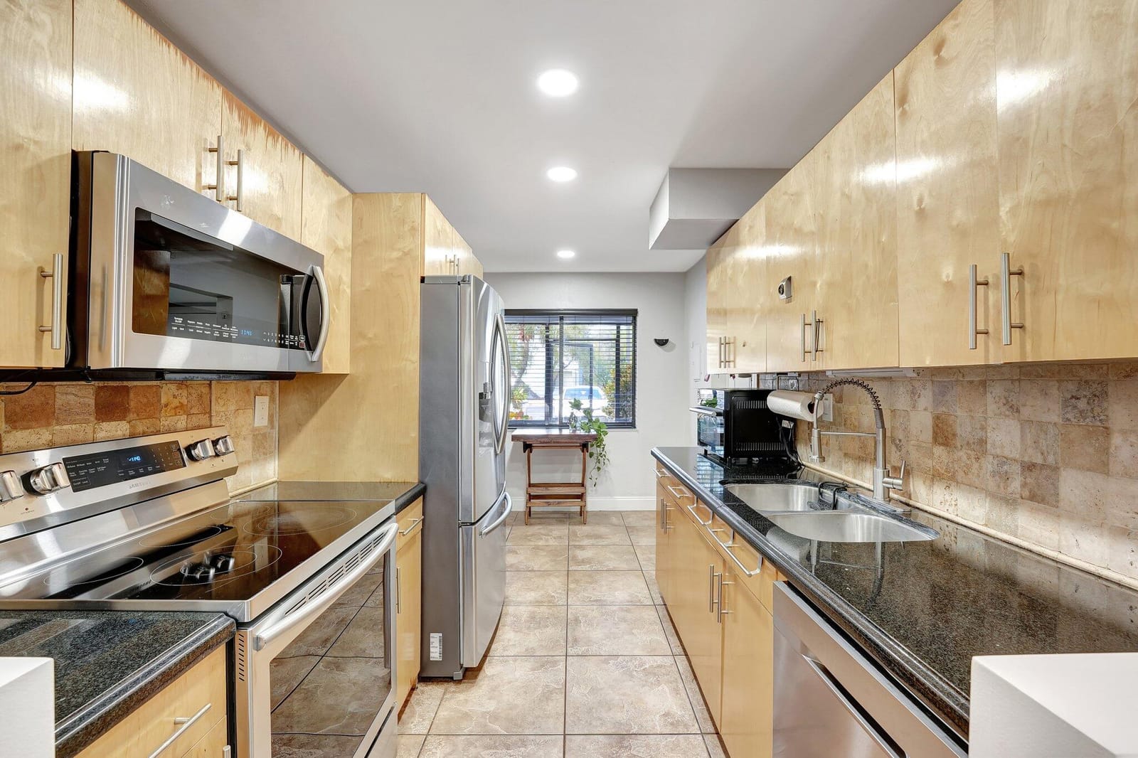 159 Lakeview Drive 101, Weston, FL 33326 photo 14