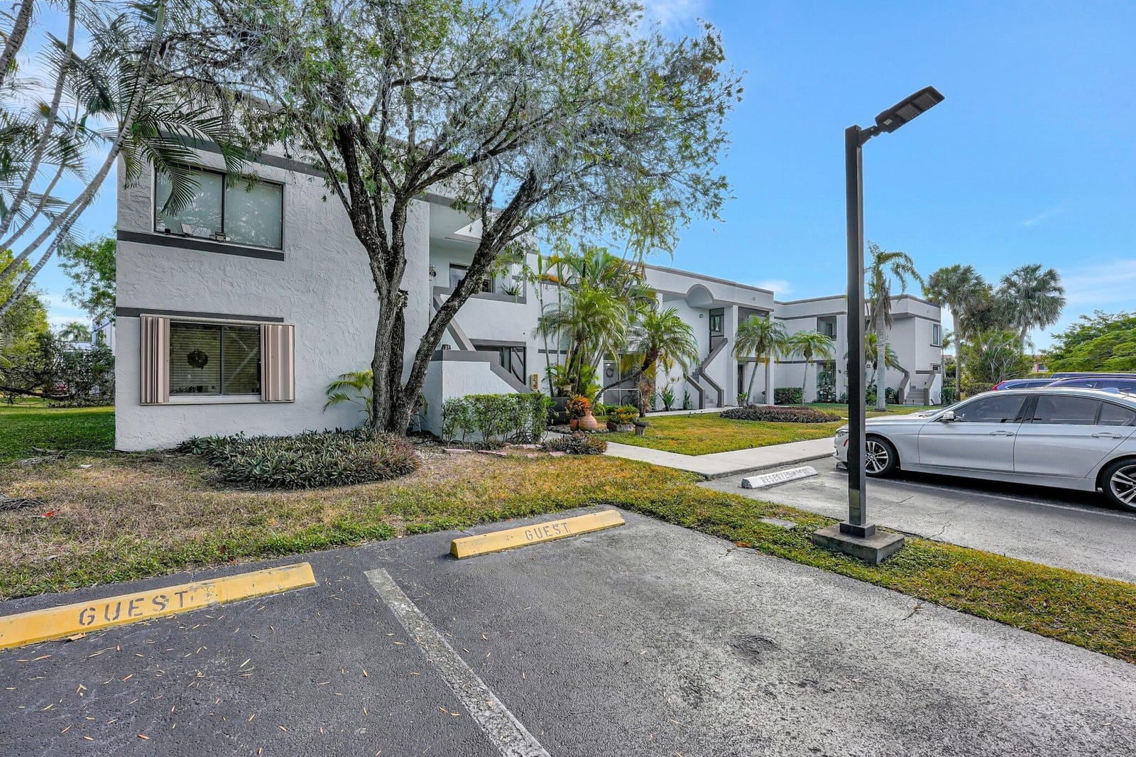 159 Lakeview Drive 101 — photo 3