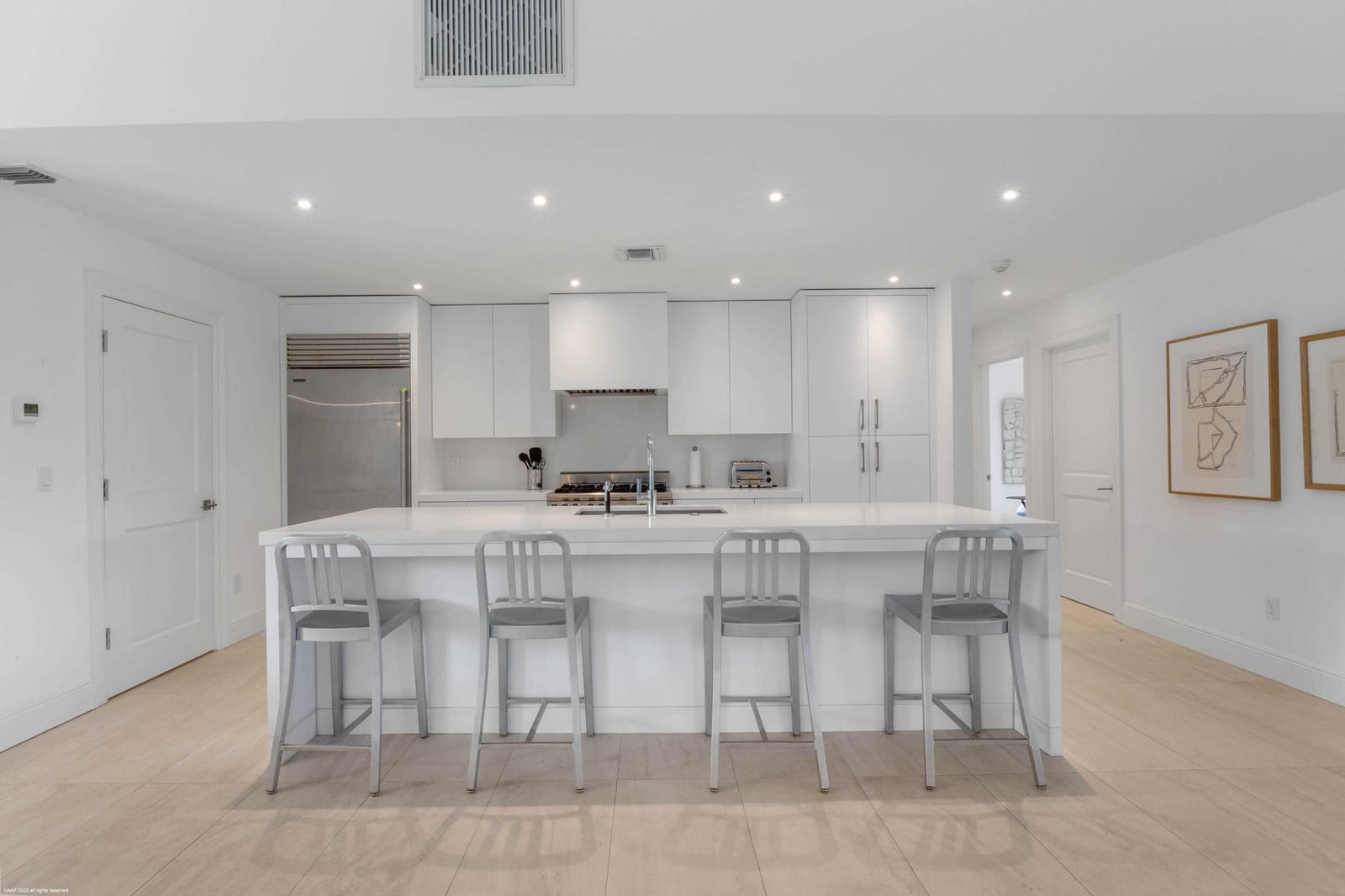 15455 De Havilland Court — photo 3