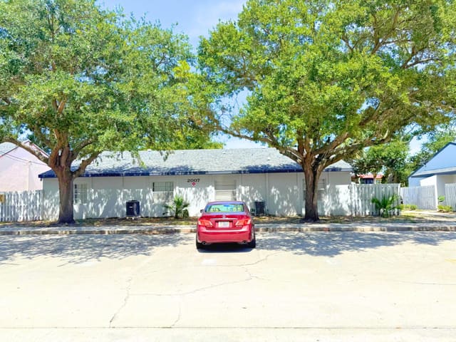 2007 Oleander Boulevard C, Fort Pierce, FL 34950