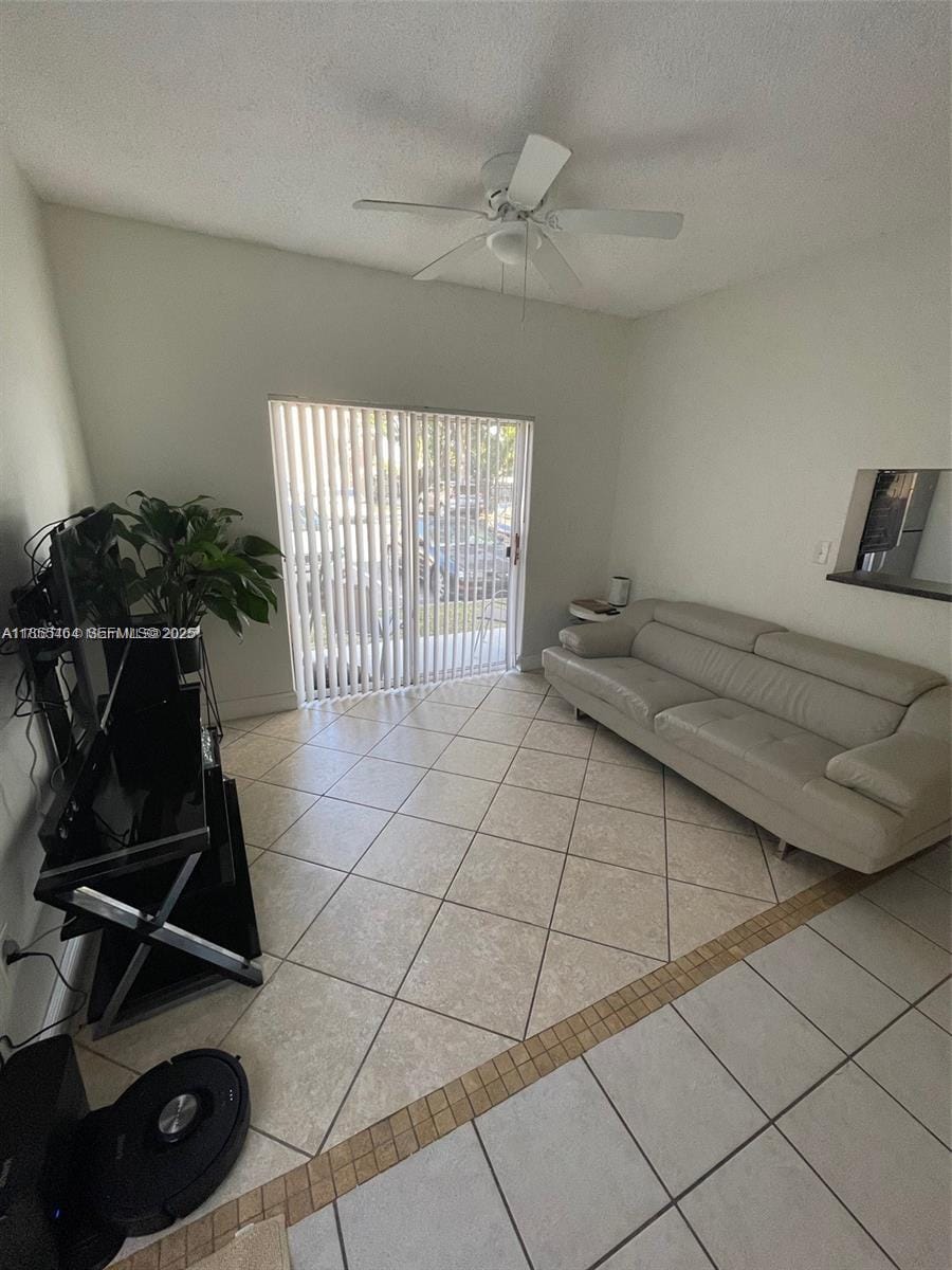 2361 NW 96th Terrace 18A, Pembroke Pines, FL 33024 photo 2
