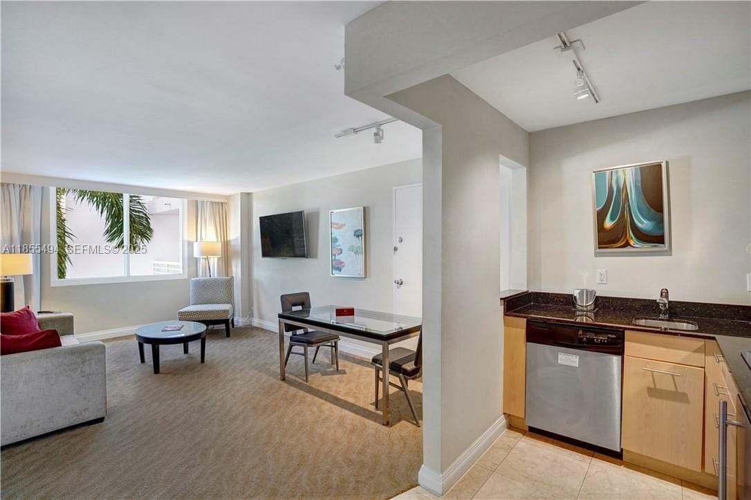 2670 E Sunrise Boulevard 521 — photo 4