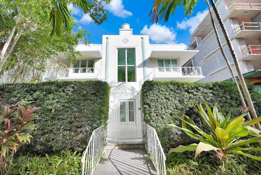 1751 James Avenue 102, Miami Beach, FL 33139
