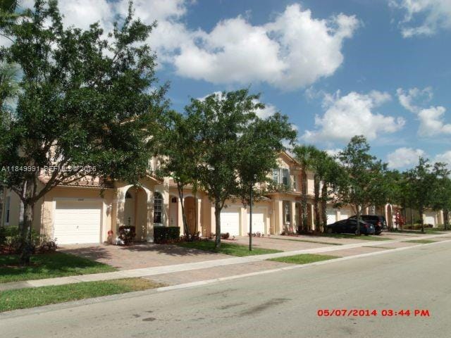 2674 SW 84th Terrace 102, Miramar, FL 33025 photo 2