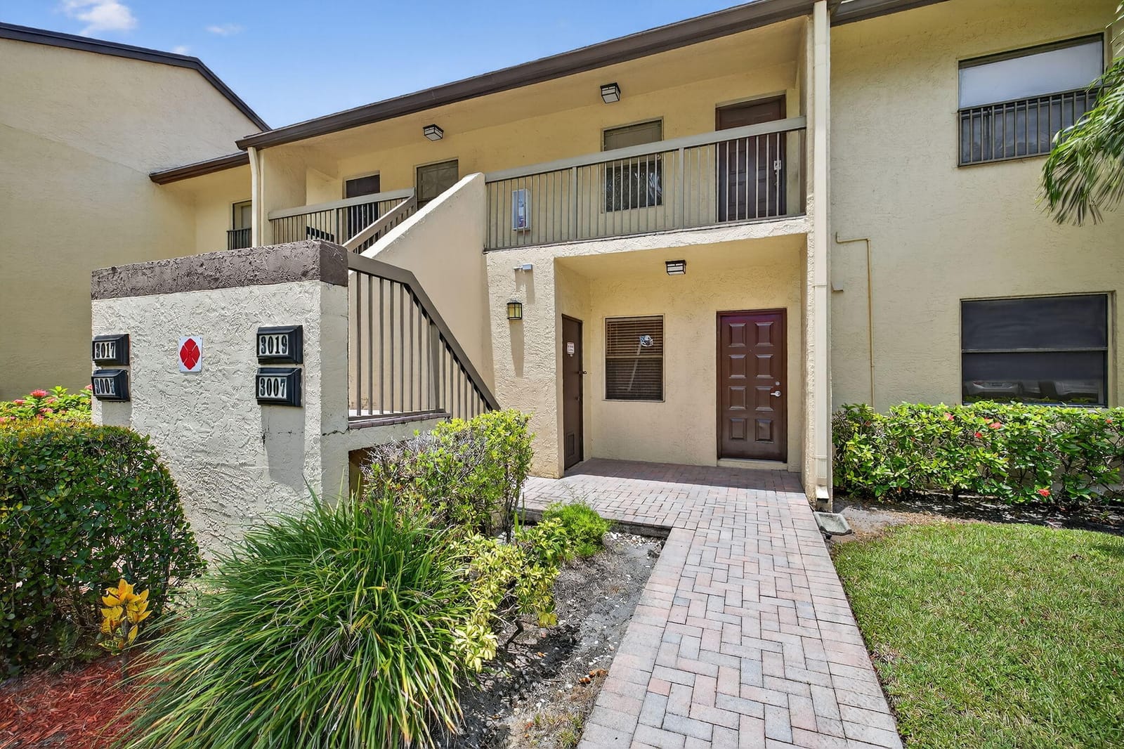 3007 Carambola Circle S 2304 — photo 4