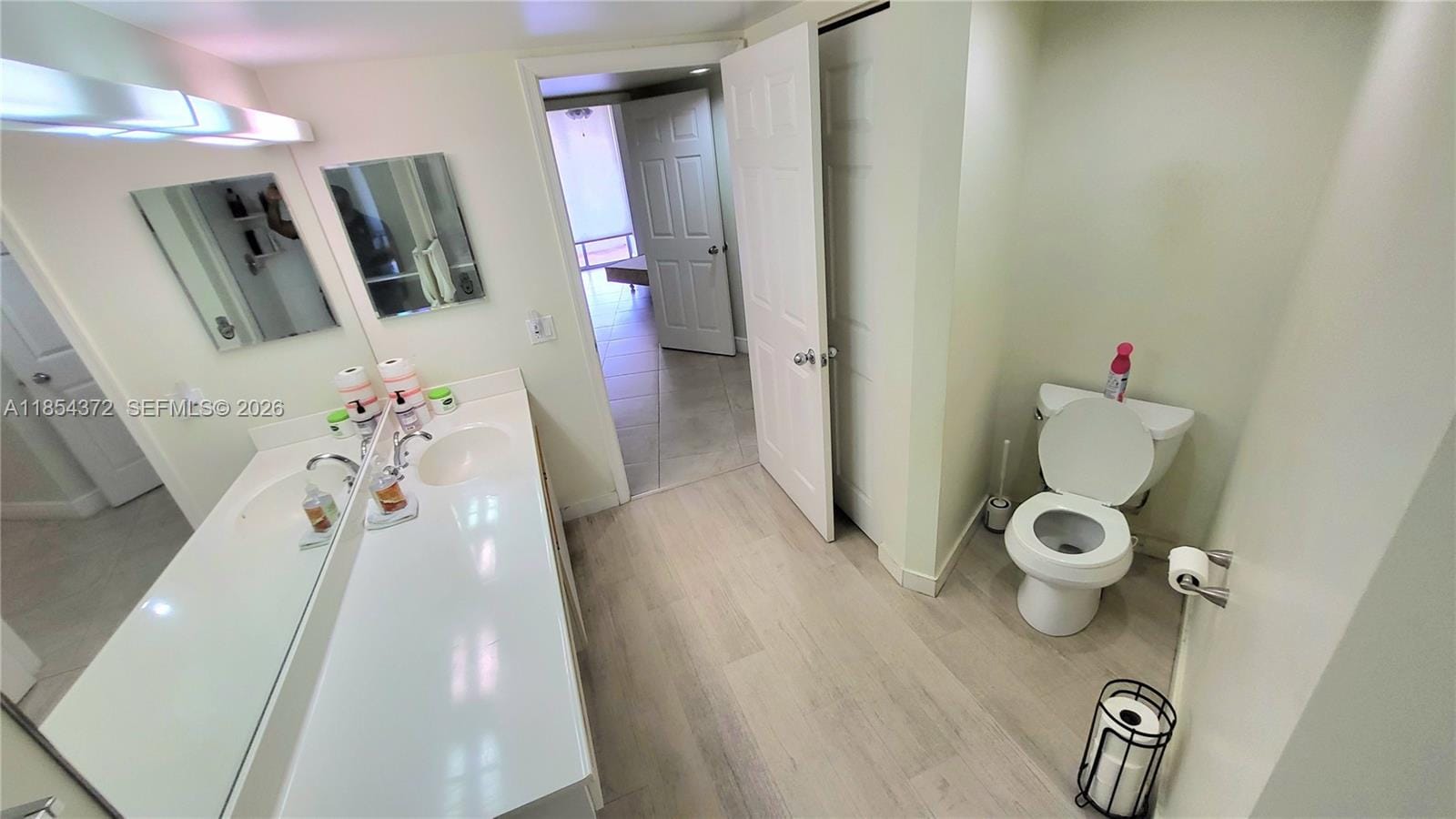 3530 Mystic Pointe Drive 2508, Aventura, FL 33180 photo 24