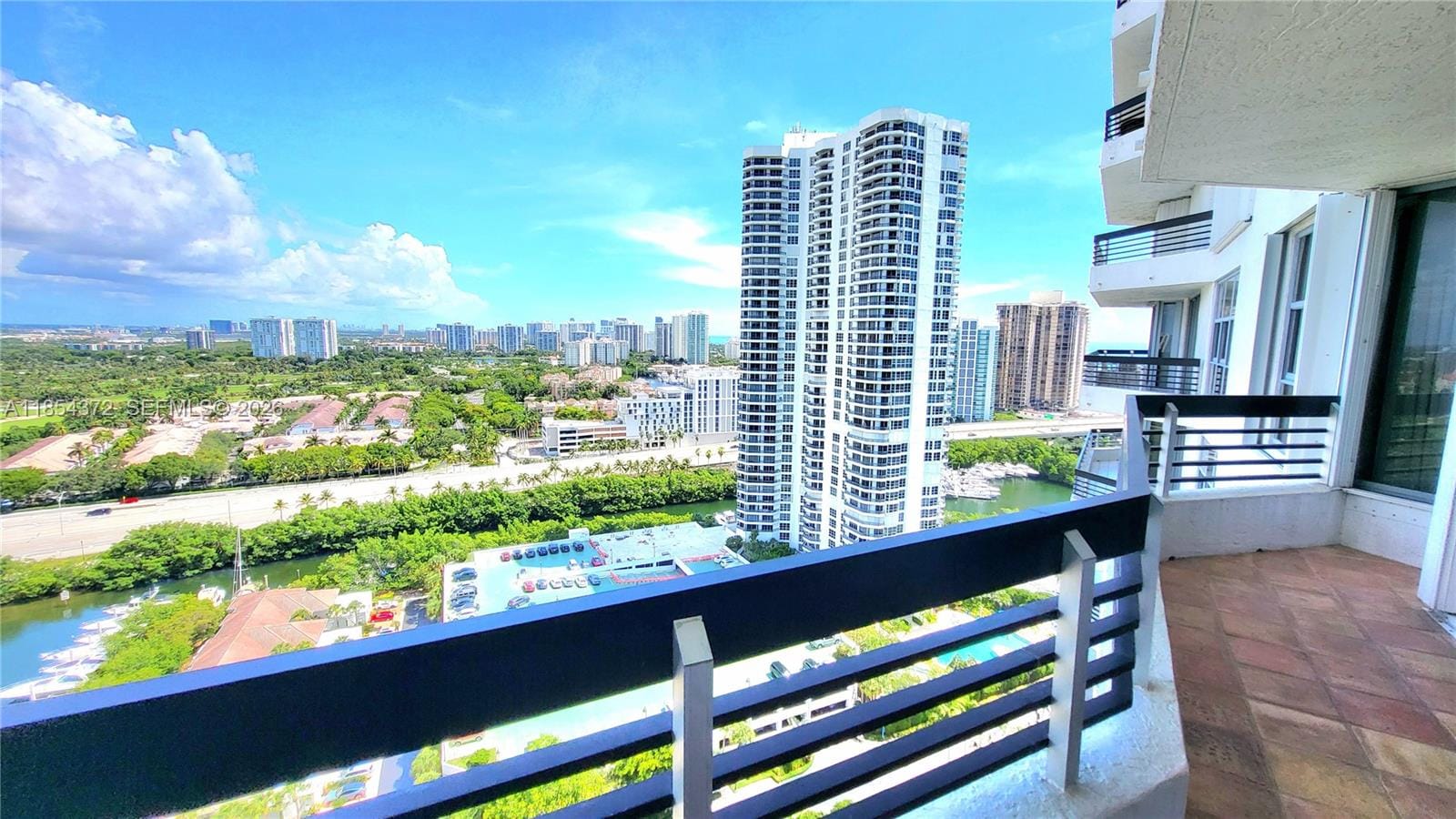 3530 Mystic Pointe Drive 2508 — photo 10