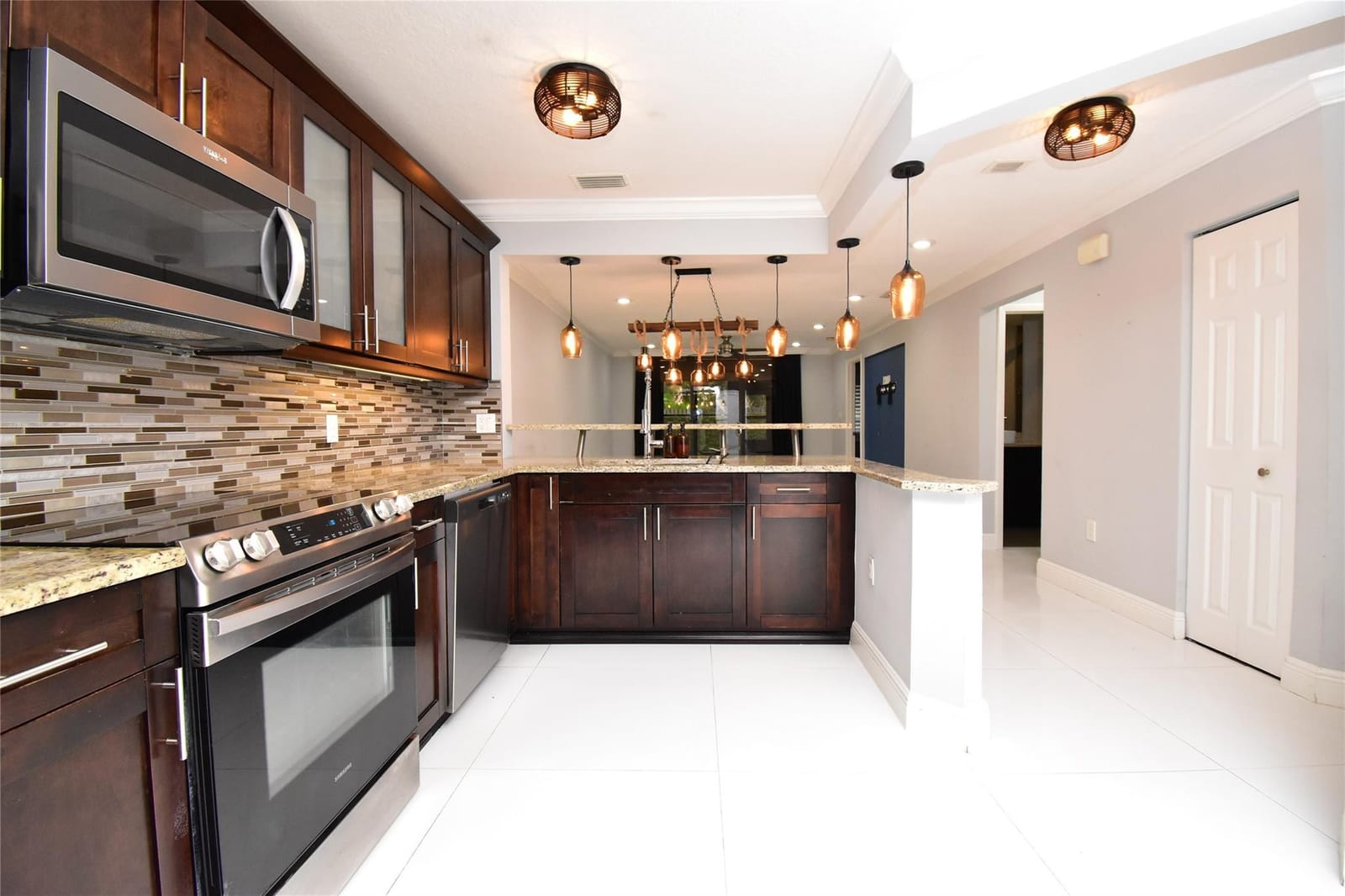 9807 NW 1st Court 9807, Plantation, FL 33324 photo 6