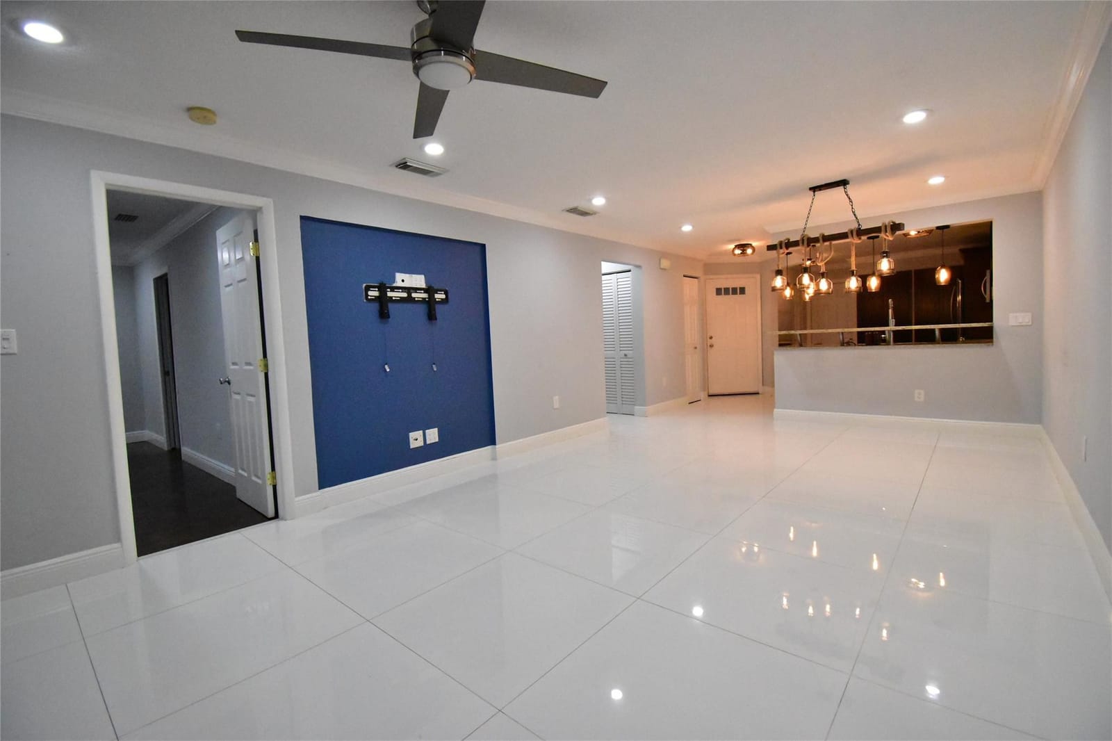 9807 NW 1st Court 9807, Plantation, FL 33324 photo 10