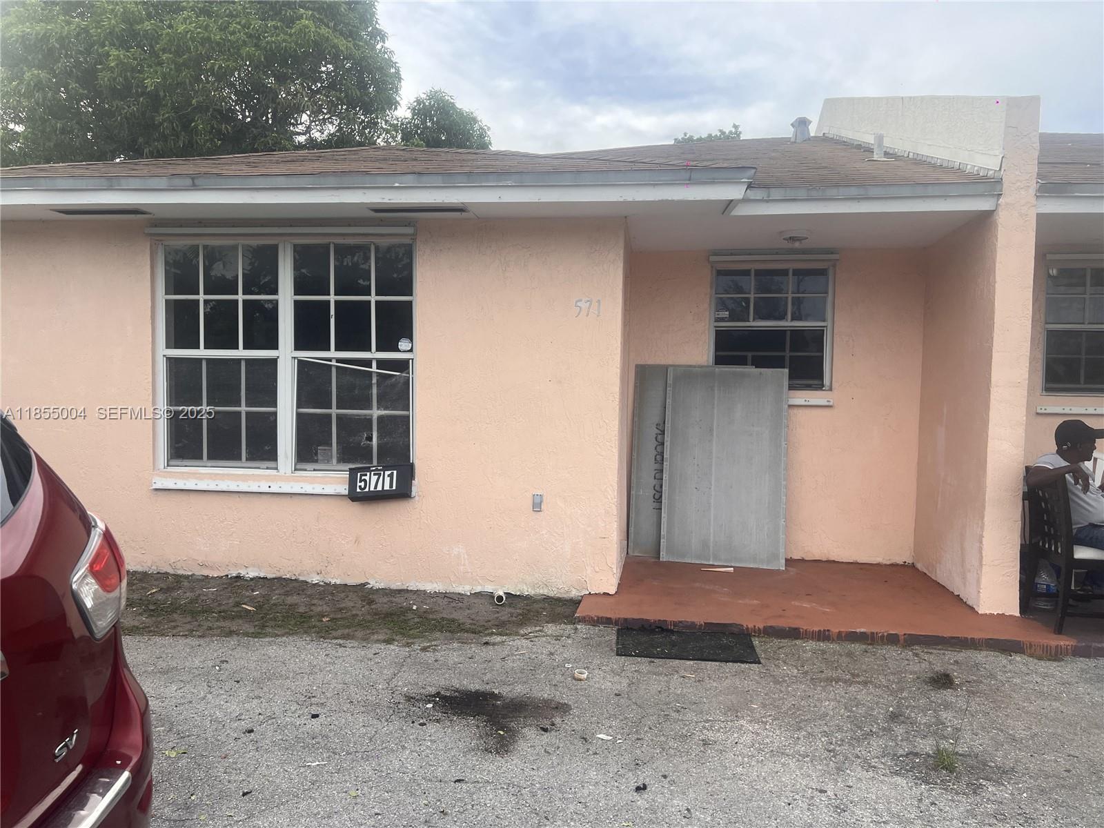 571 NE 136th Street 571, North Miami, FL 33161, North Miami