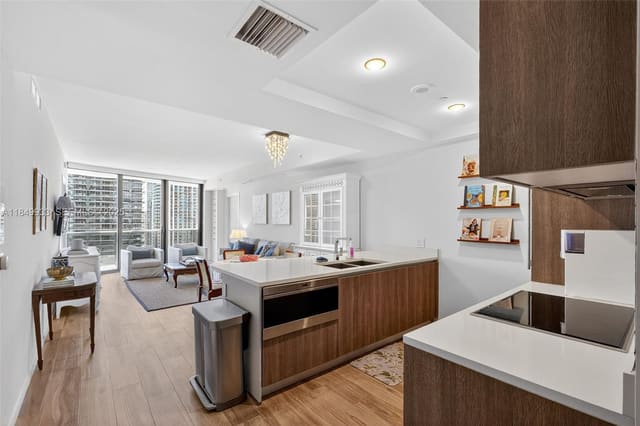801 S Miami Avenue 2802, sold in Sls Lux, Miami, FL