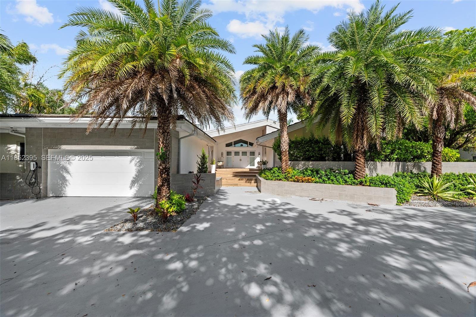 194 Golden Beach Drive, Golden Beach, FL 33160 photo 2