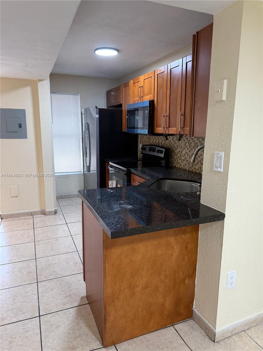 2310 W 60th Street 9-G, Hialeah, FL 33016 photo 6