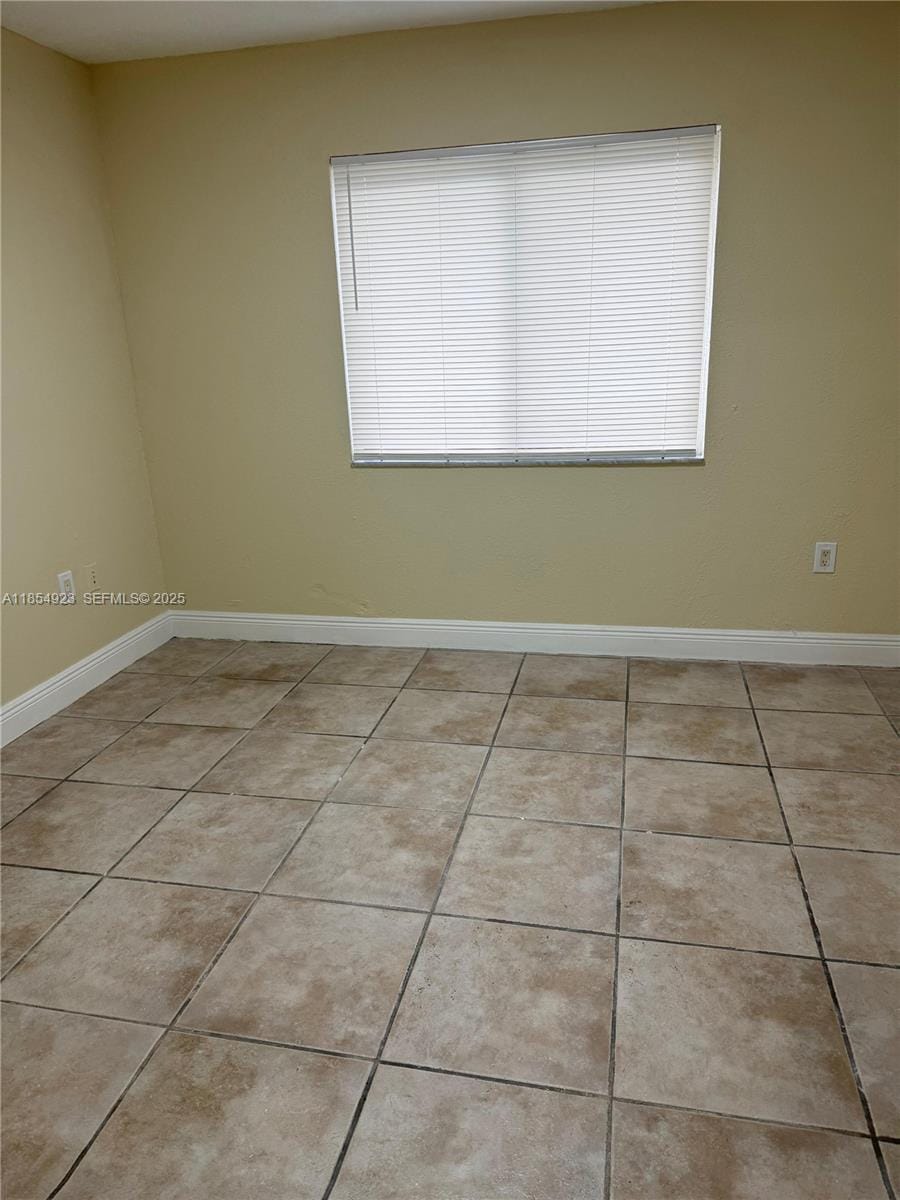 2310 W 60th Street 9-G, Hialeah, FL 33016 photo 9