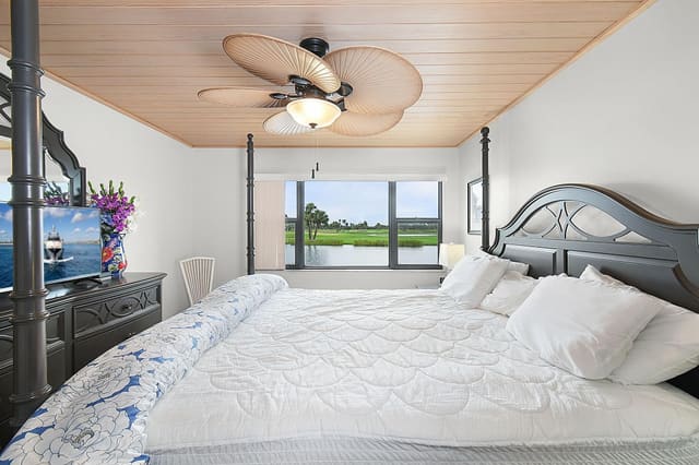 40 NE Plantation Road 109, Stuart, FL 34996