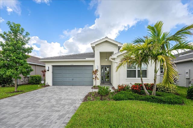 11722 SW Oceanus Boulevard, Port St. Lucie, FL 34987