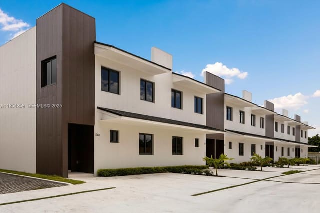 540 NW 7th Street 3, Florida City, FL 33034