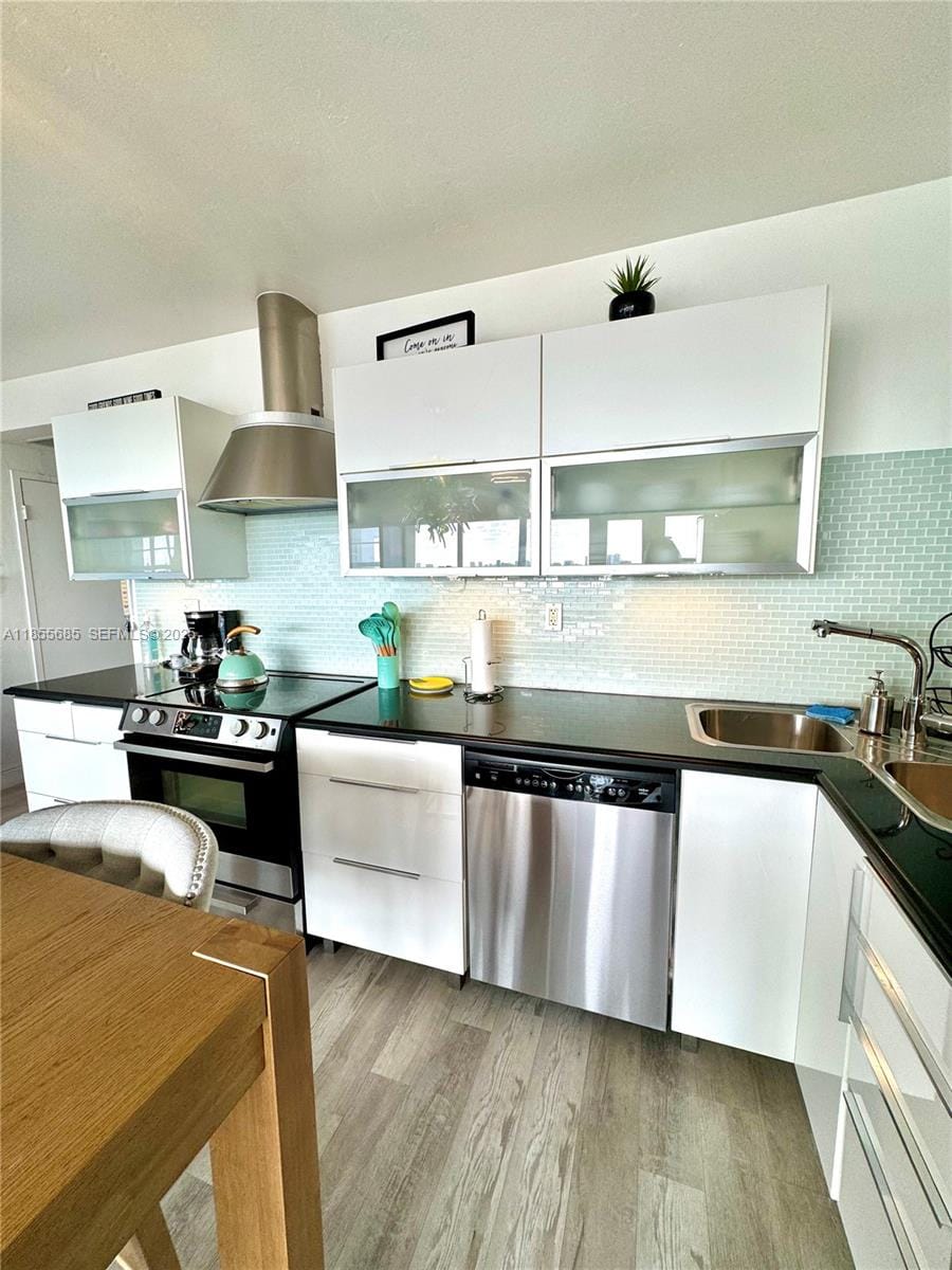 3111 N Ocean Drive 1011 — photo 9