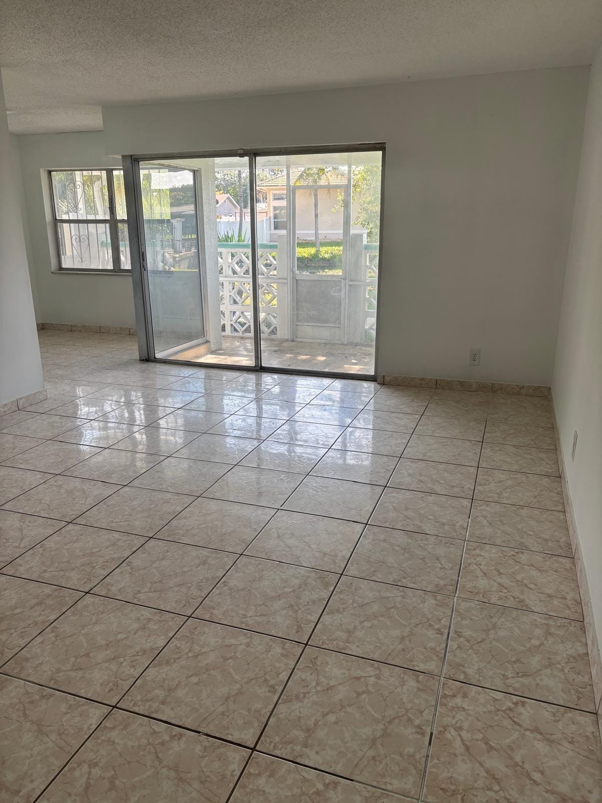 2075 NW 46th Avenue I102 — photo 2