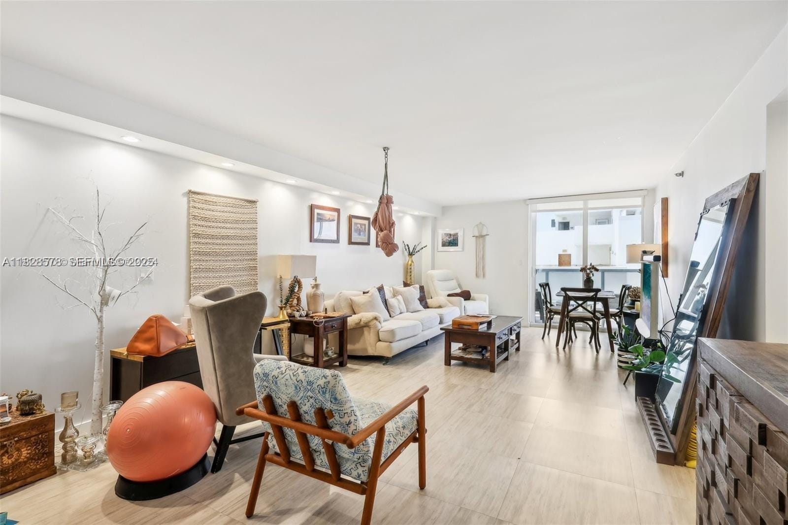 2401 Collins Avenue 1011, Miami Beach, FL 33140 photo 13