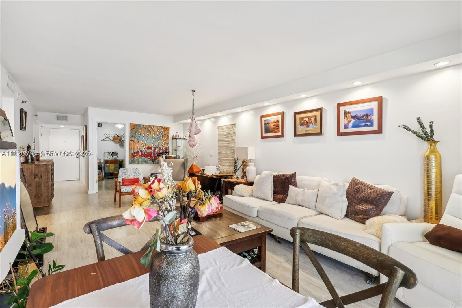2401 Collins Avenue 1011 — photo 9