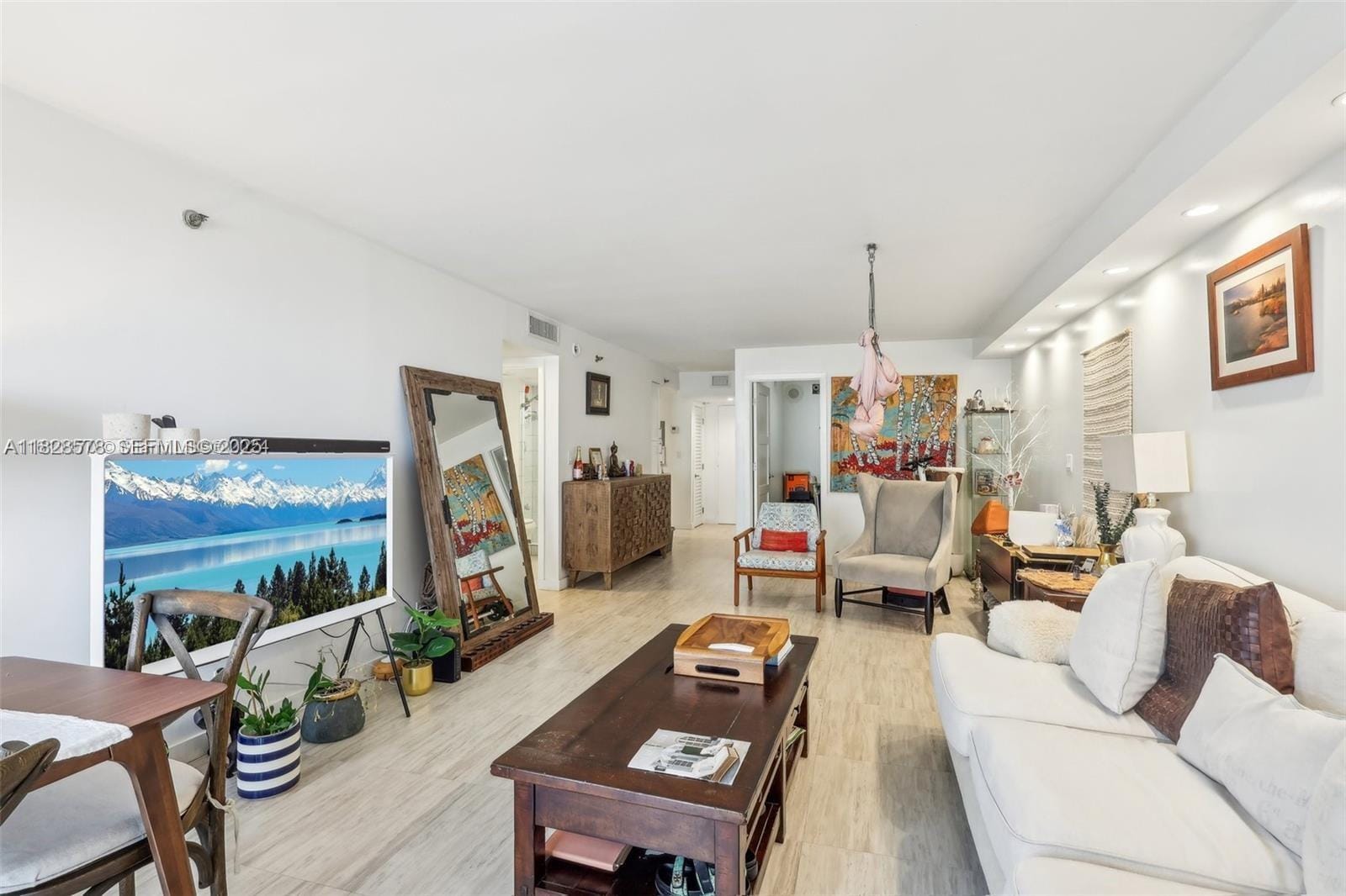 2401 Collins Avenue 1011 — photo 10