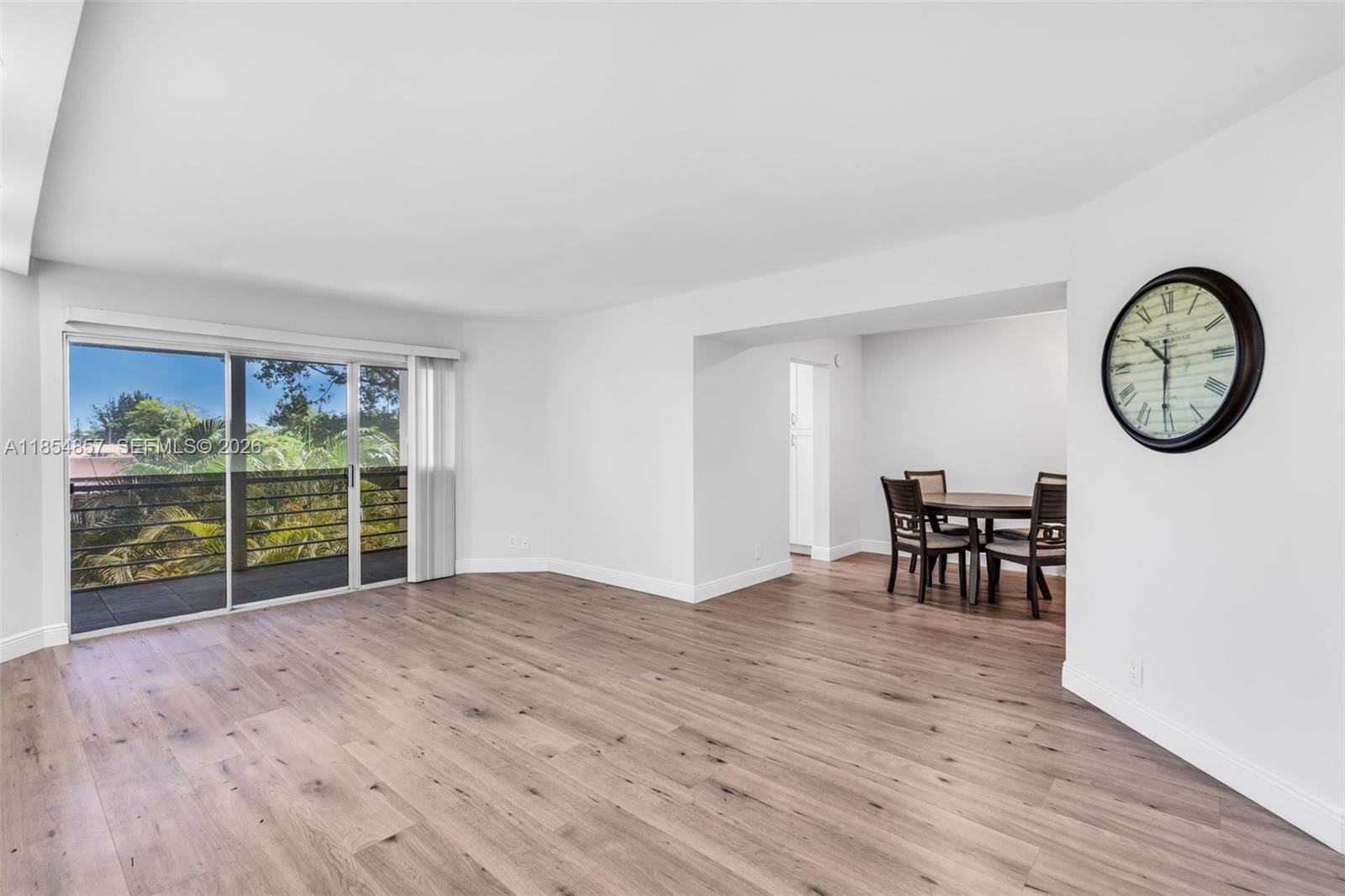 3524 Via Poinciana 302 — photo 5