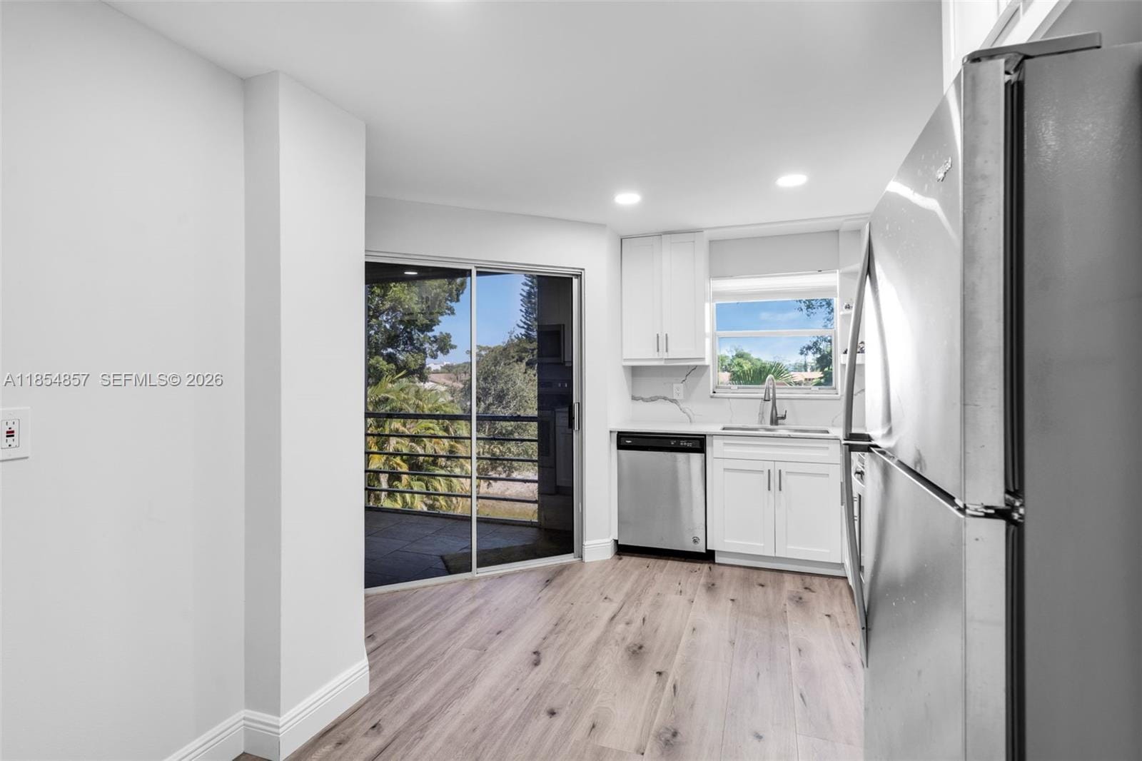 3524 Via Poinciana 302 — photo 10