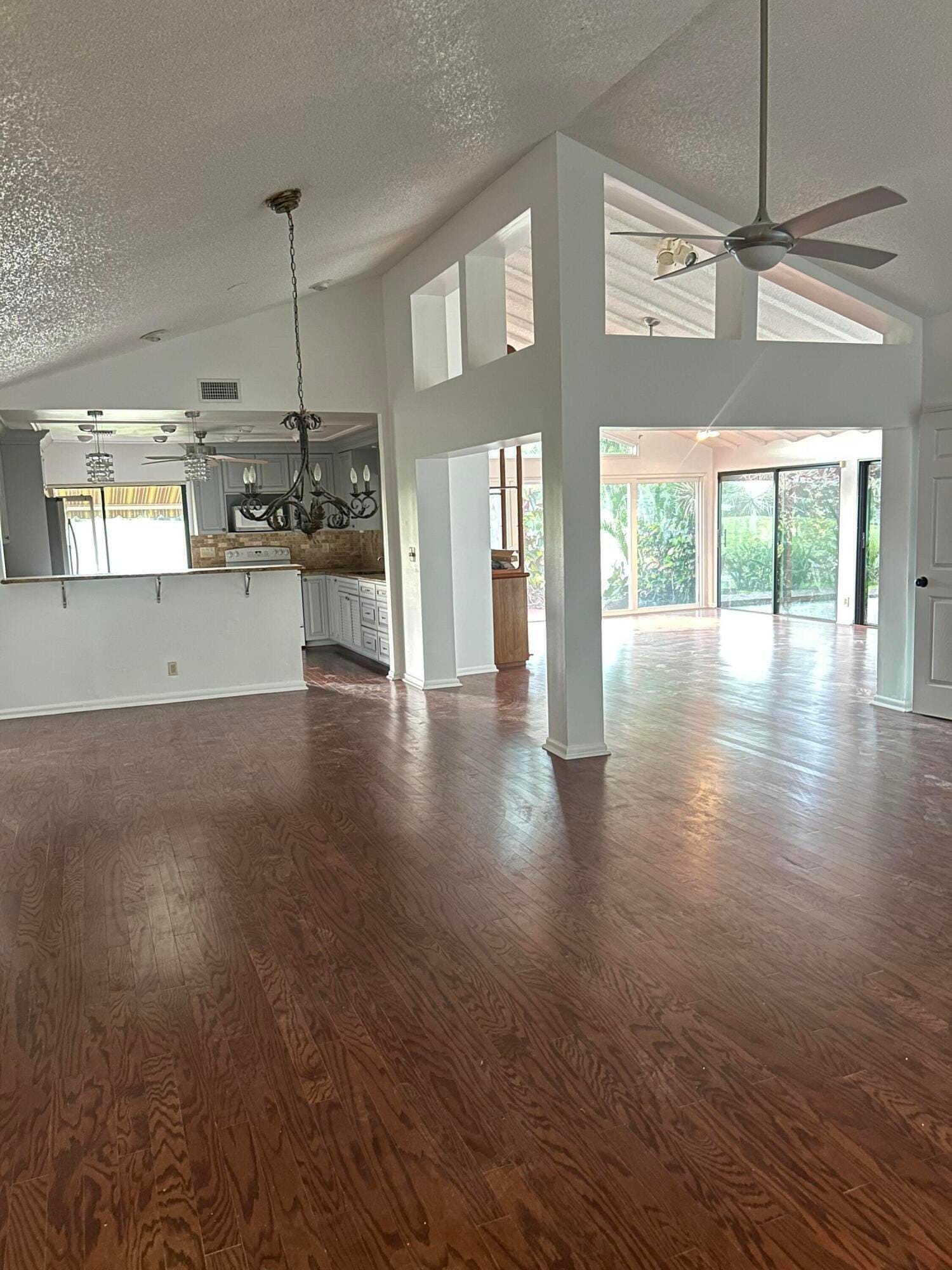 5657 Lakeview Mews Drive, Boynton Beach, FL 33437