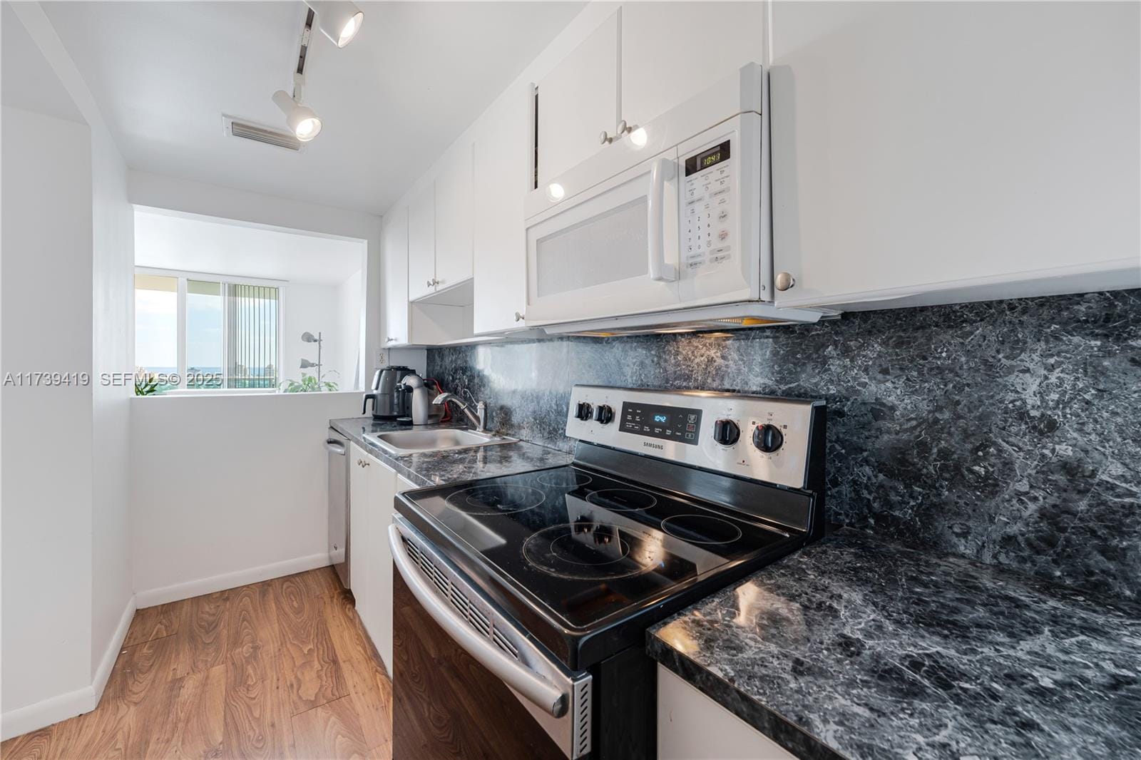 1200 West Avenue 1511, Miami Beach, FL 33139 photo 10