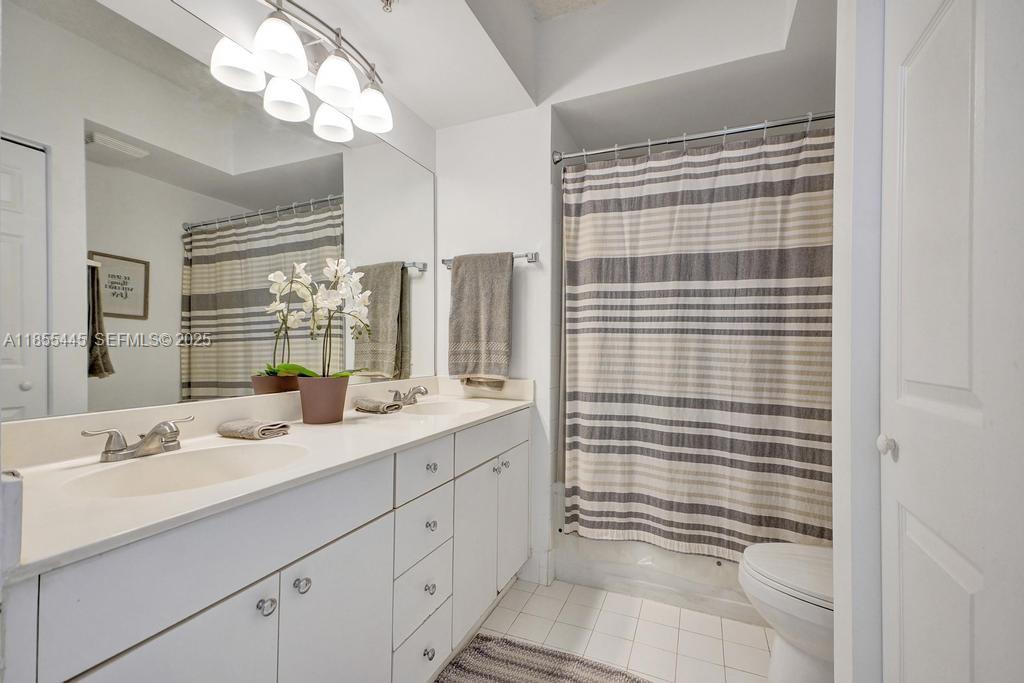 17100 N Bay Road 1511, Sunny Isles Beach, FL 33160 photo 13