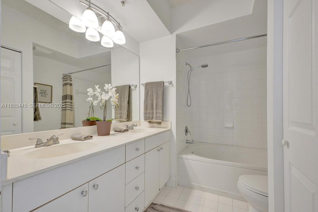 17100 N Bay Road 1511, Sunny Isles Beach, FL 33160 photo 14