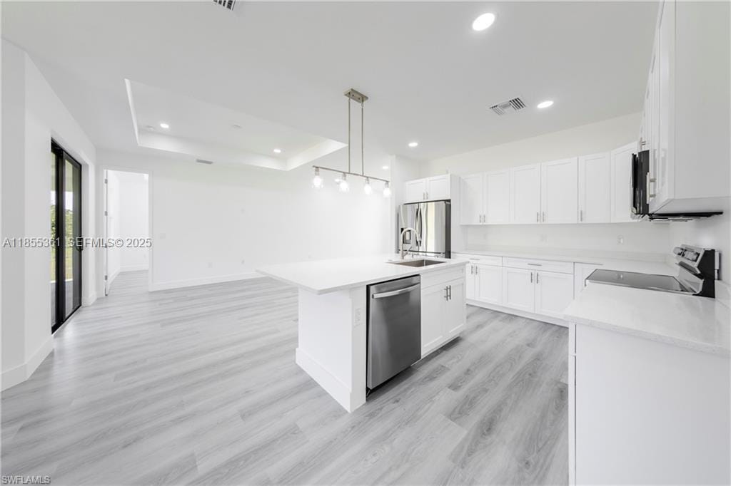 829 Gillian Avenue — photo 11
