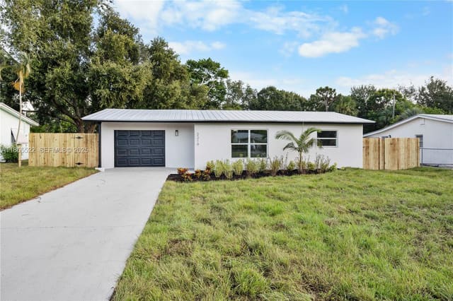 2319 NW Sunset Boulevard, sold in Beau Rivage, Stuart, FL