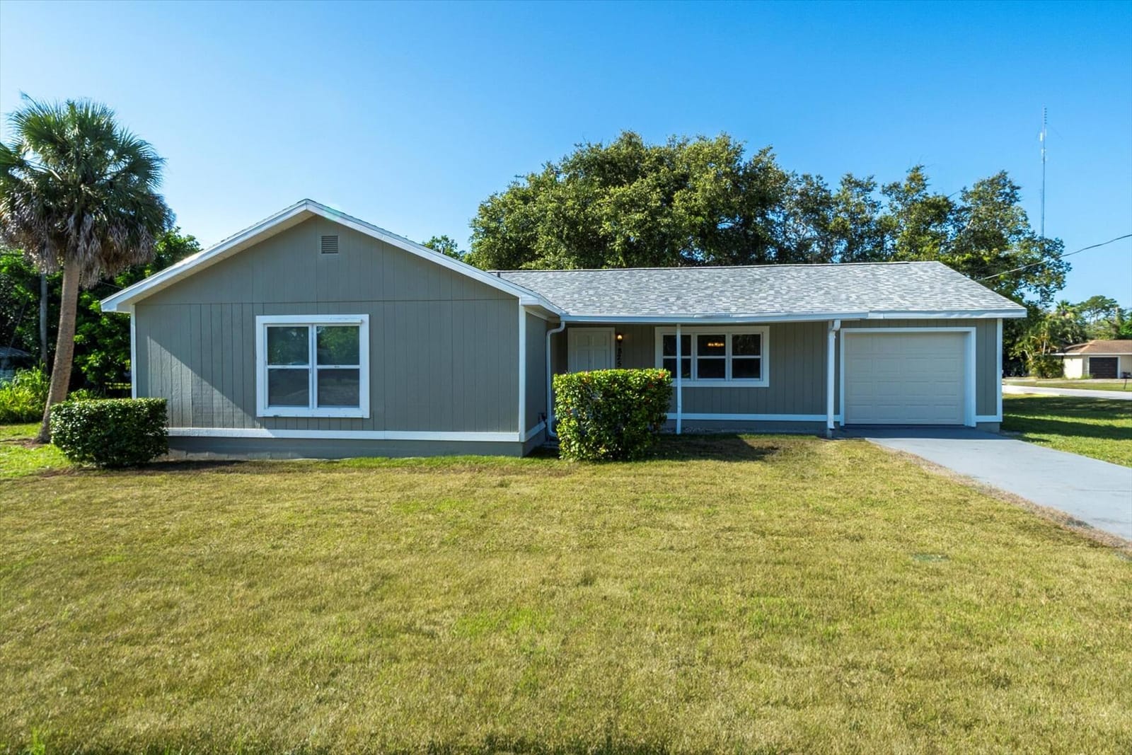 825 2nd Street, Vero Beach, FL 32962