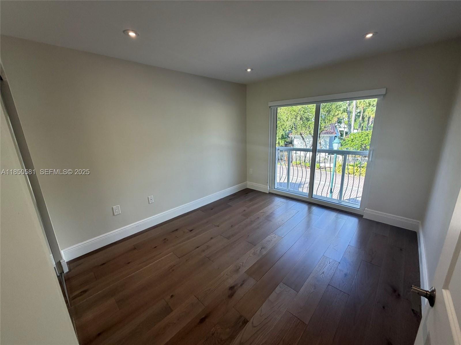 3754 NE 209th Terrace, Aventura, FL 33180 photo 8