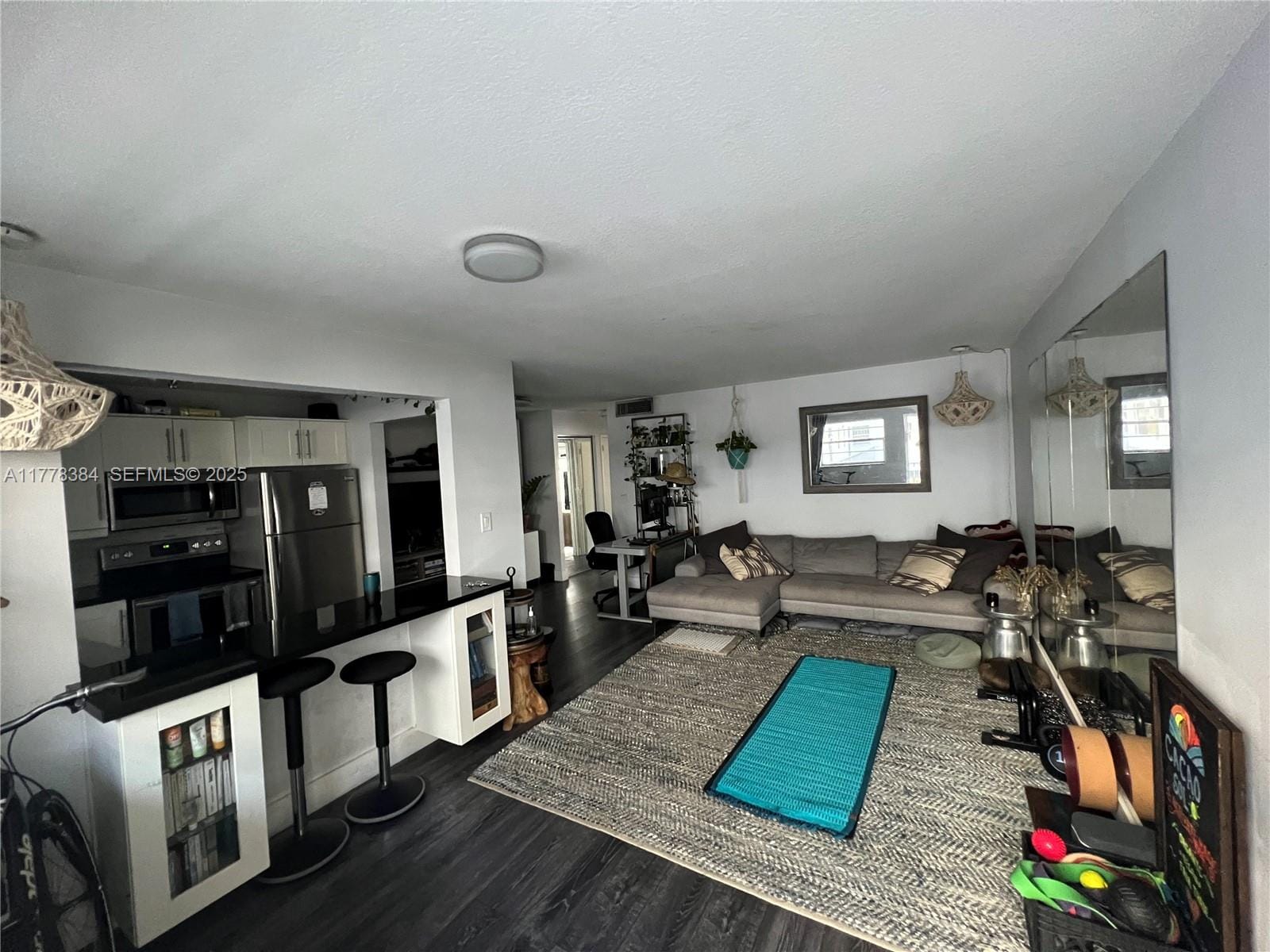 221 Meridian Avenue 206 — photo 2