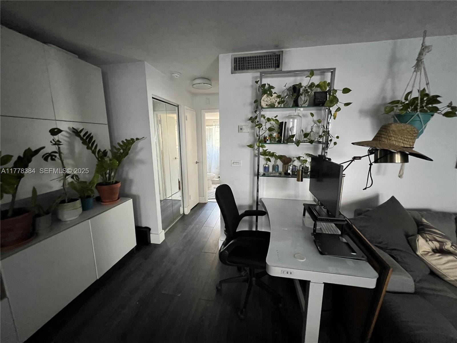 221 Meridian Avenue 206 — photo 3