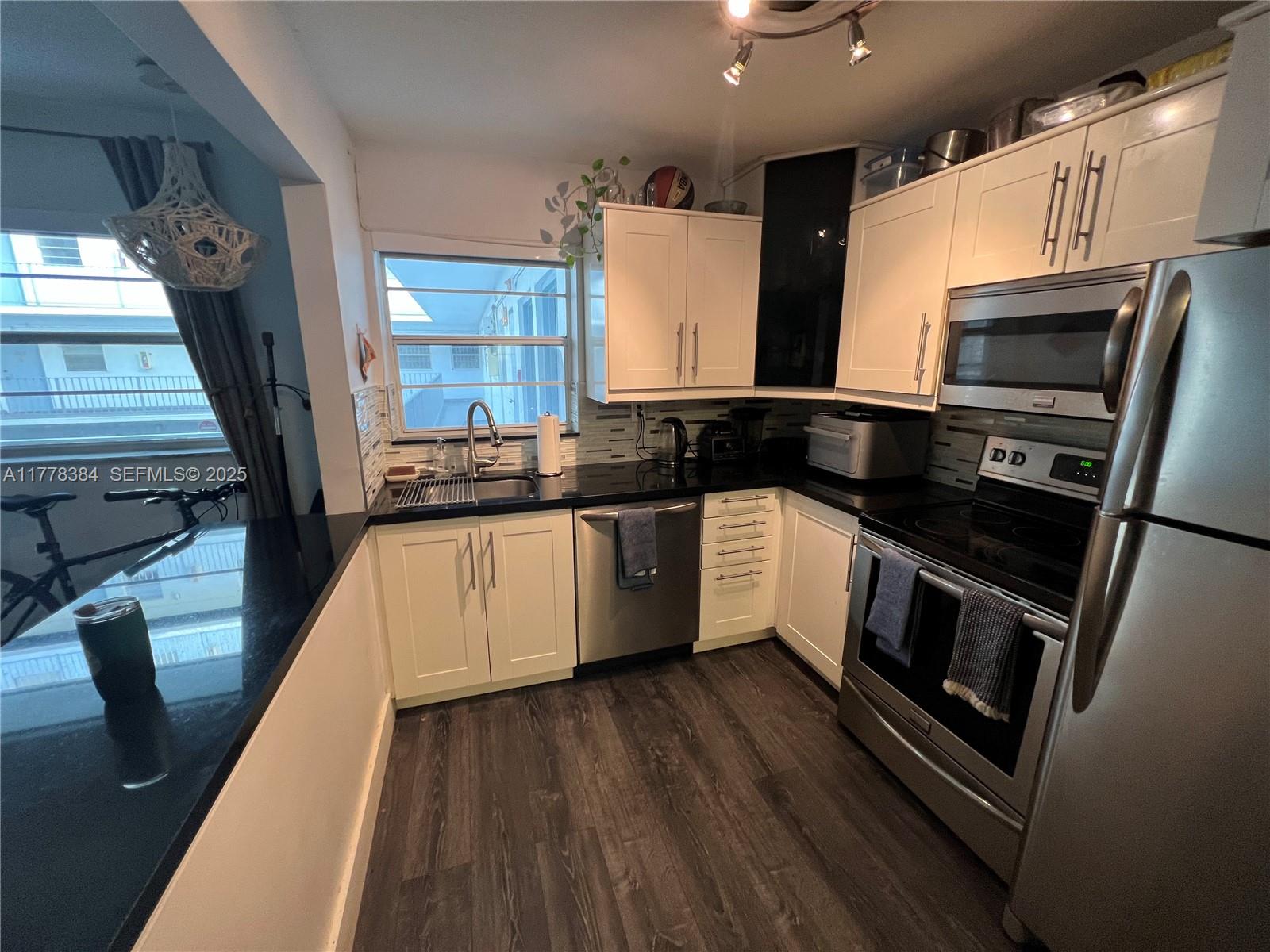 221 Meridian Avenue 206, Miami Beach, FL 33139, Miami Beach