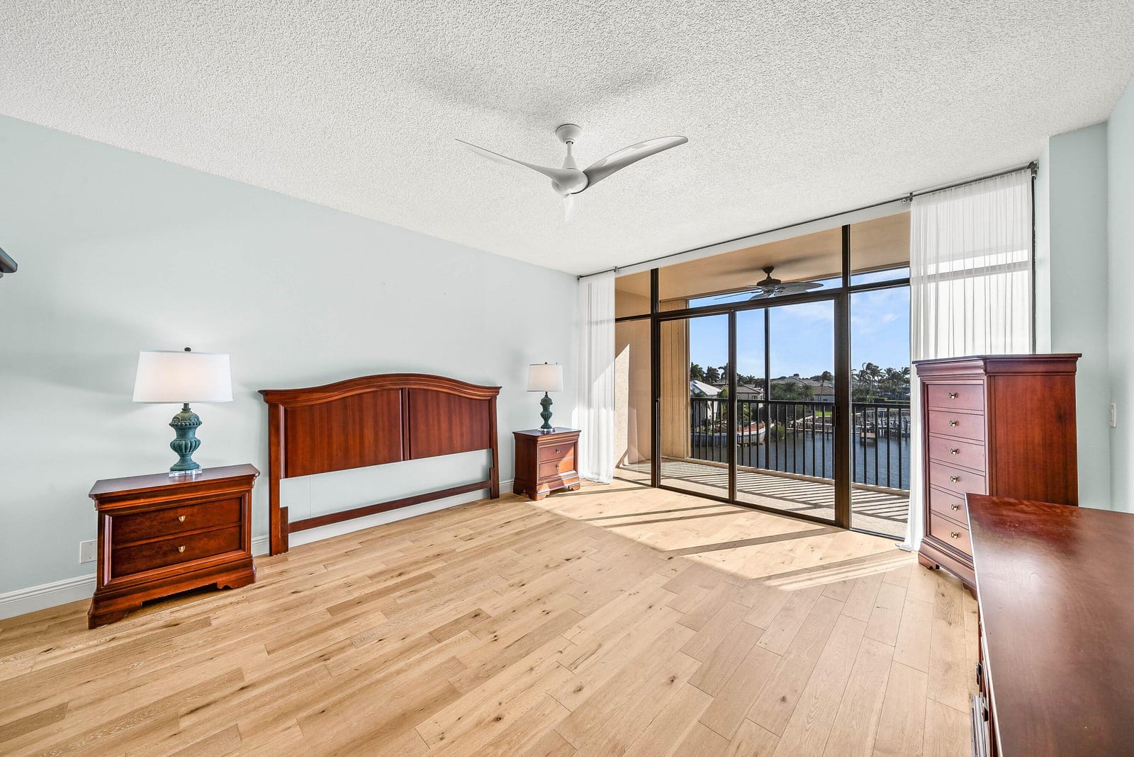 11370 Twelve Oaks Way 418 — photo 12