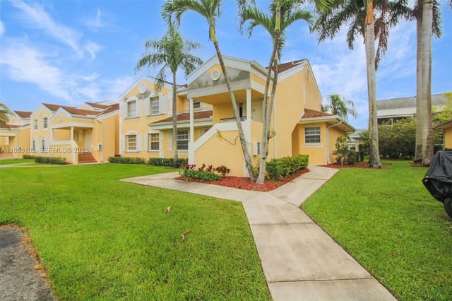 2221 SE 27th Drive 106-B, sold in Keys Gate Condo No Seven, Homestead, FL