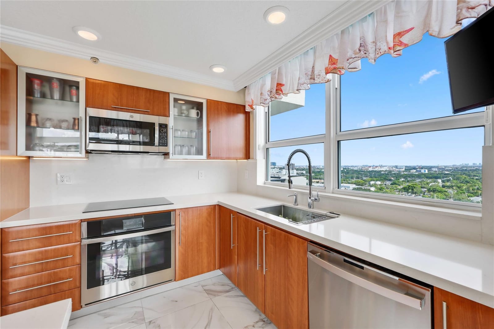 600 W Las Olas Boulevard 1901S — photo 12