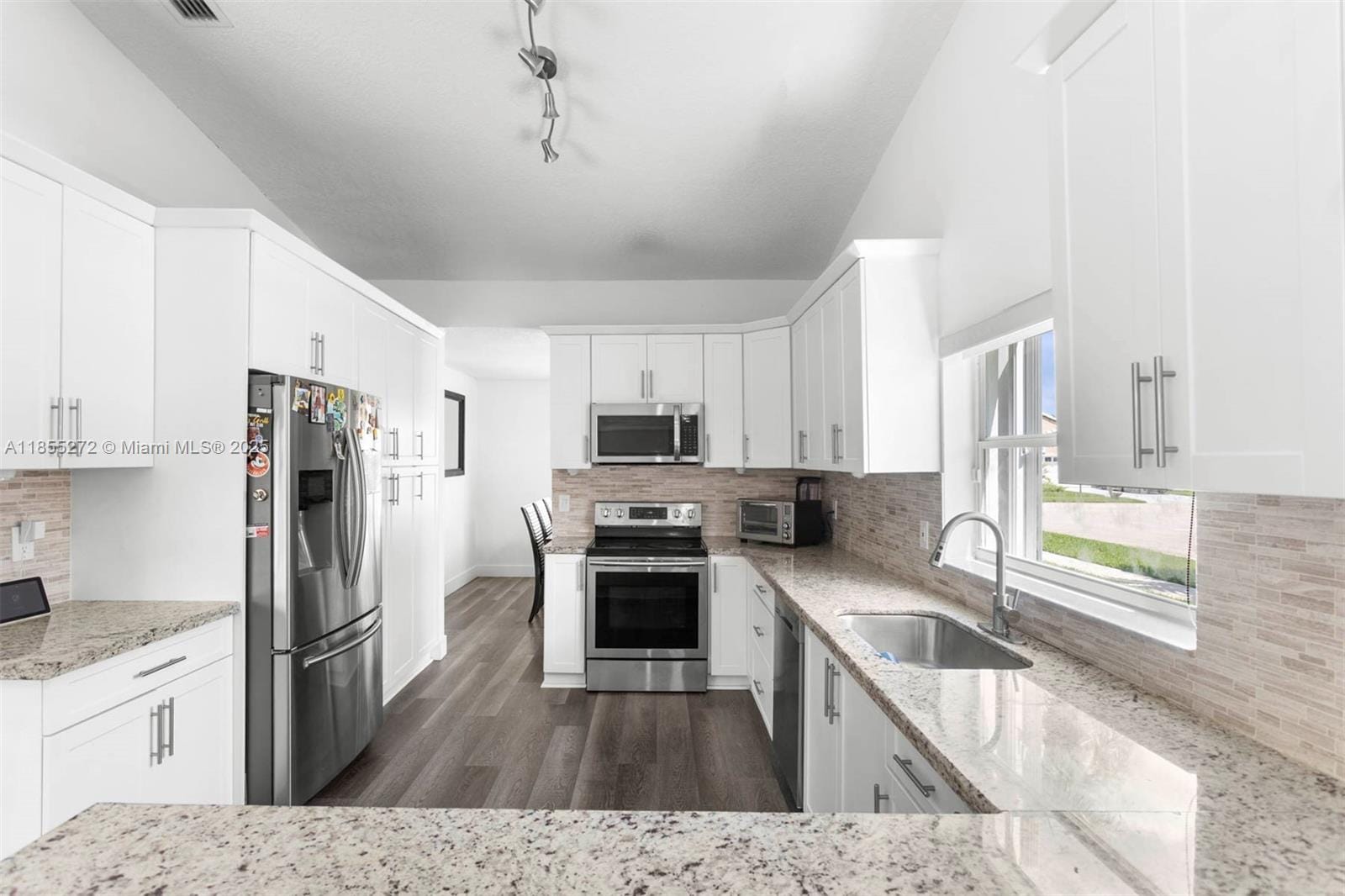 331 NW 189th Terrace, Pembroke Pines, FL 33029 photo 9