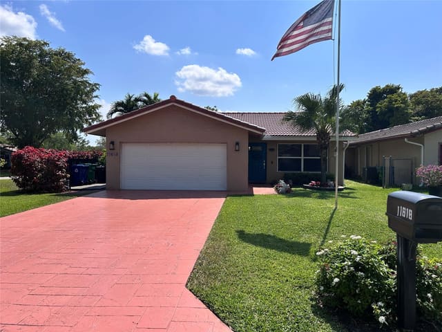 11618 NW 27th Street, sold in Coral Spgs Country Club, Coral Springs, FL