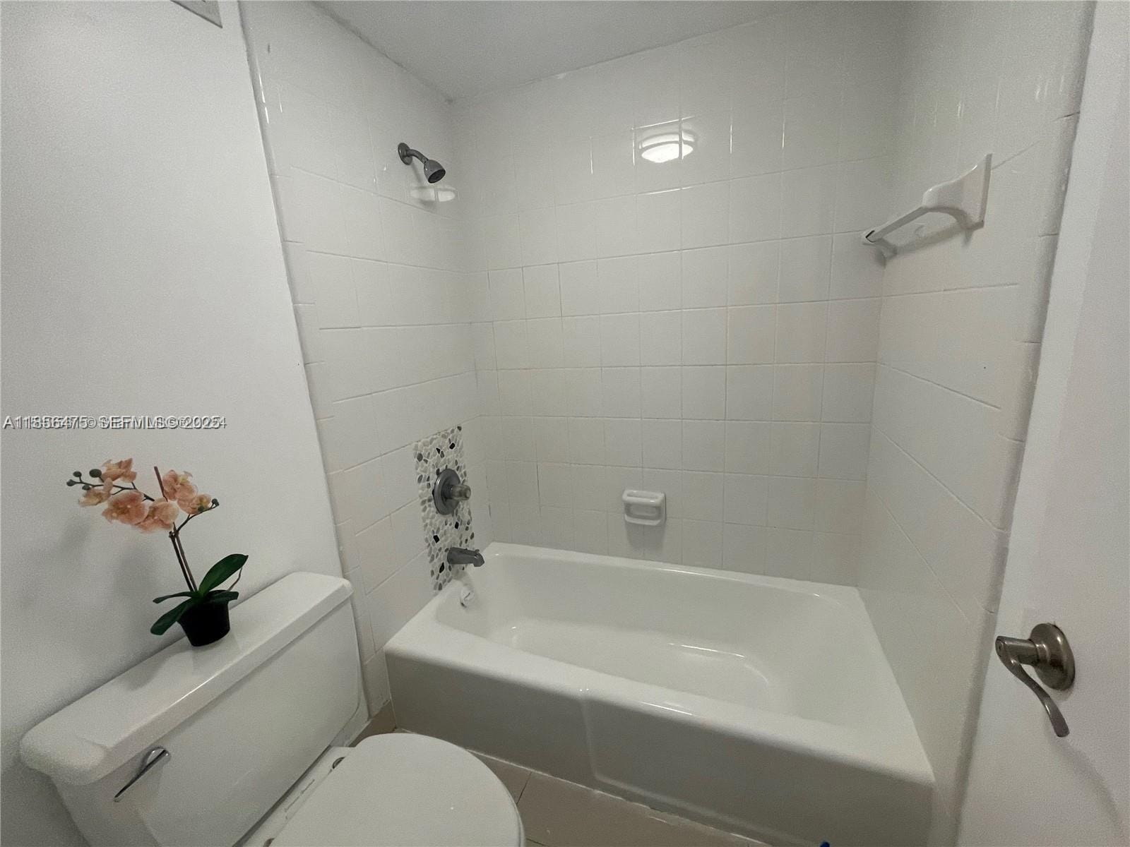 2899 Collins Avenue 1420 — photo 11