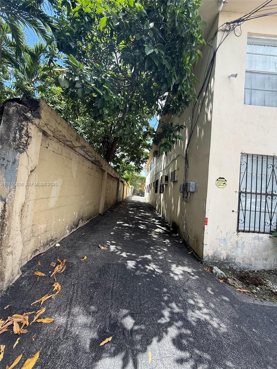 1520 SW 1st Street — photo 3