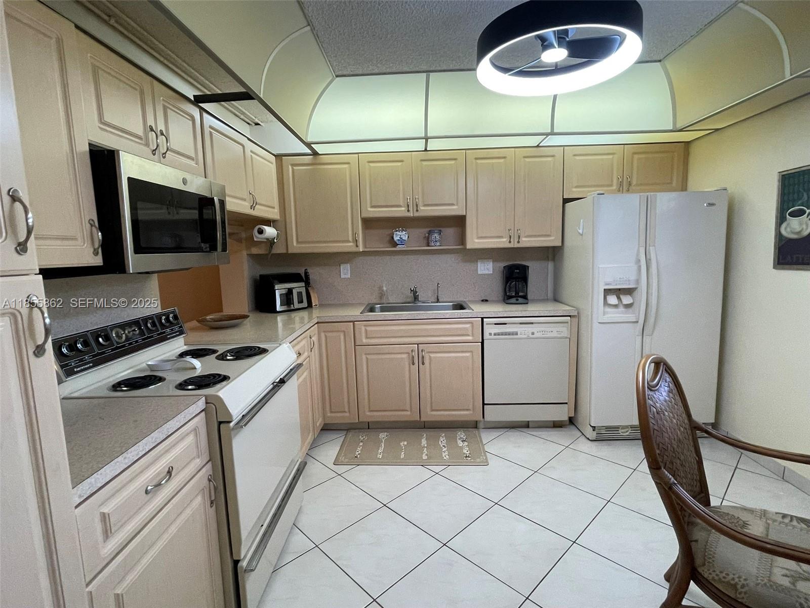 4975 E Sabal Palm Boulevard 208, Tamarac, FL 33319, Tamarac