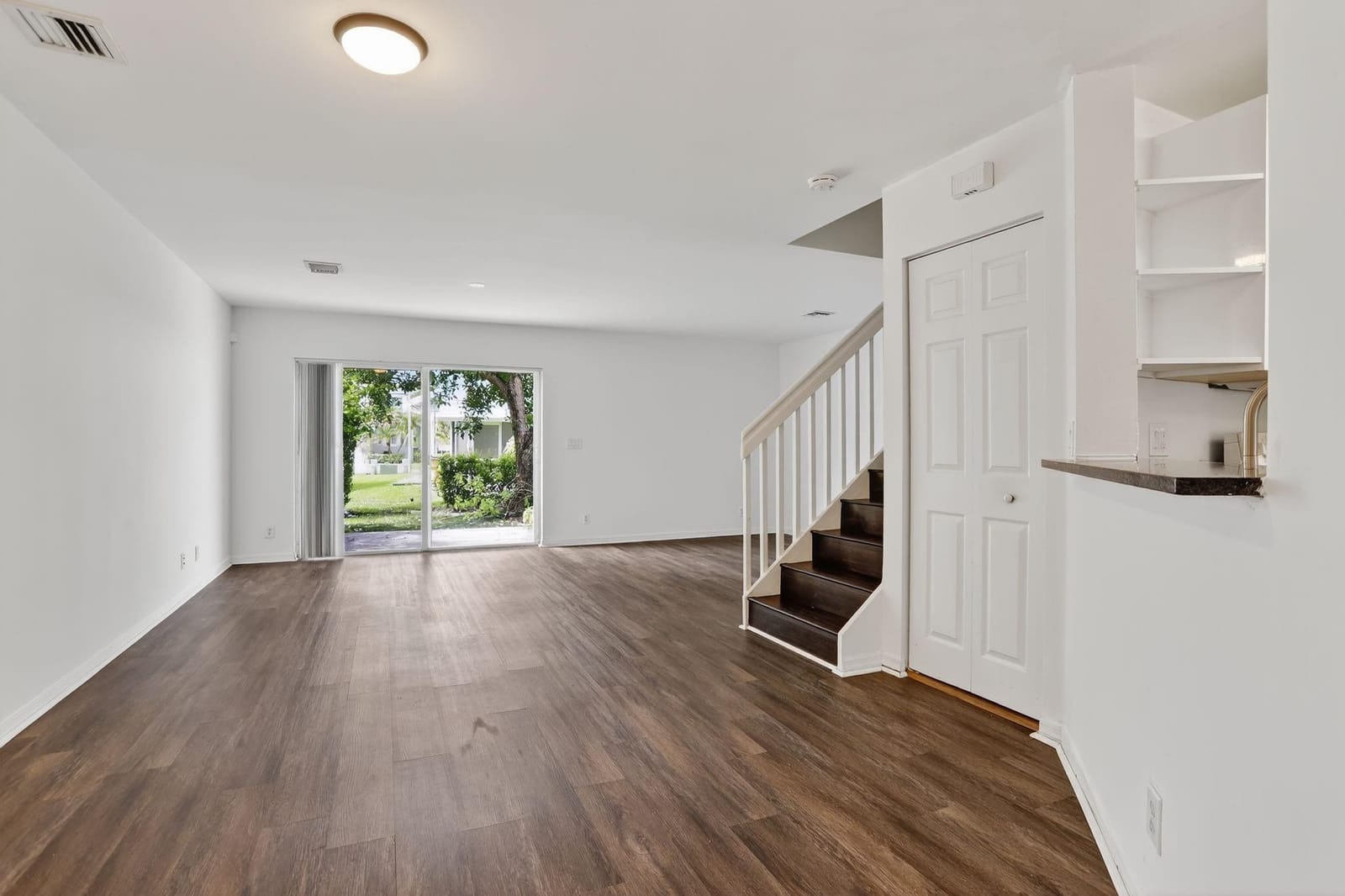 4761 SW 14th Place 4761 — photo 5